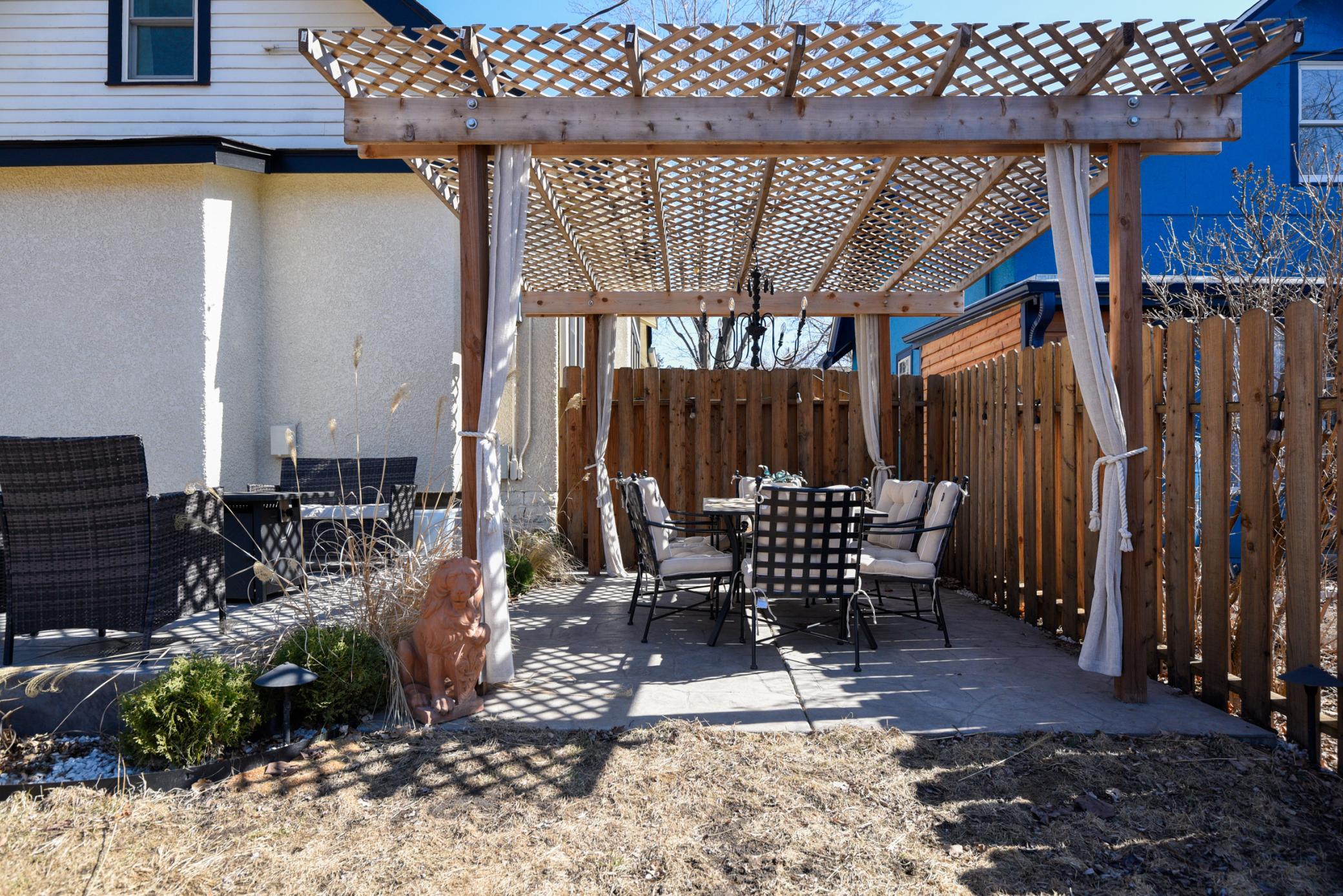 4112 20th Ave S-6.jpg