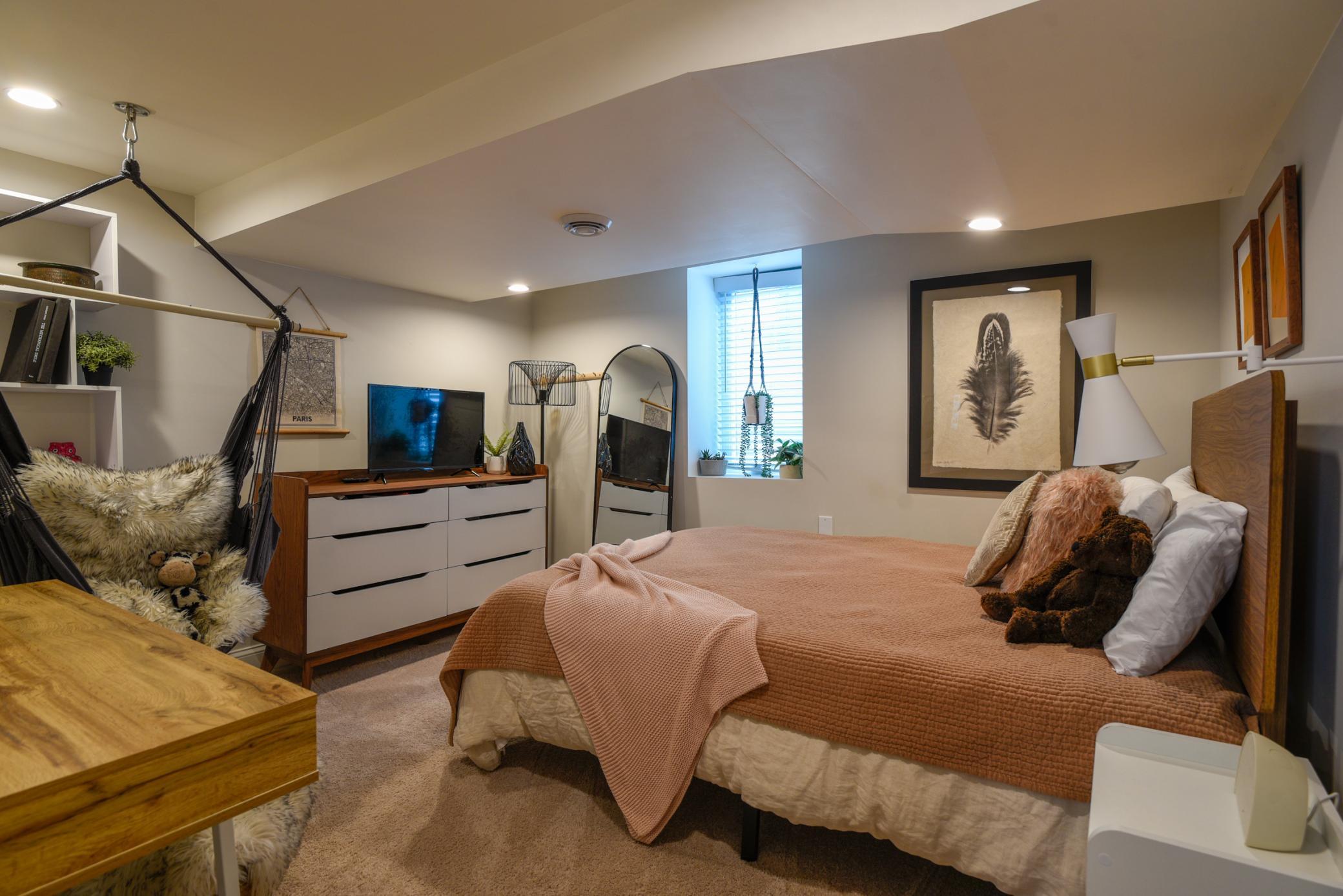 4112 20th Ave S-52.jpg