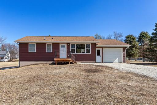 203 2nd Avenue SW, Geneva, MN 56035
