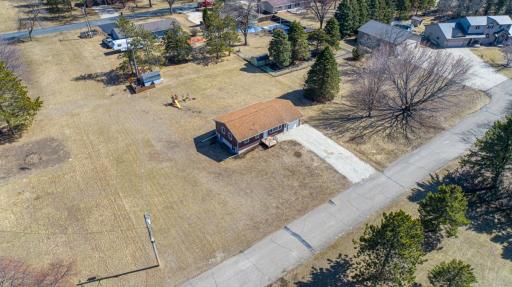 203 2nd Avenue SW, Geneva, MN 56035