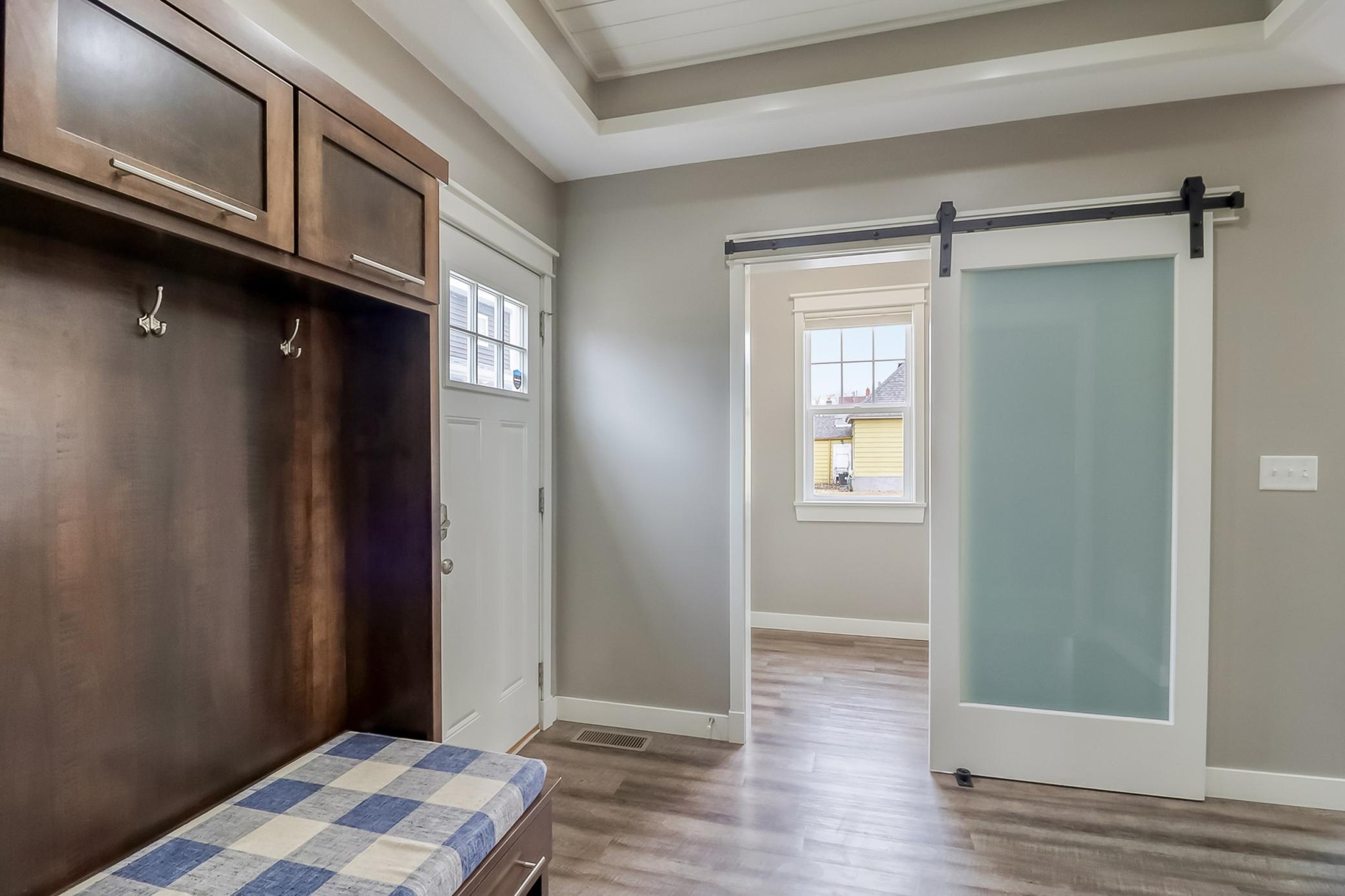 Mudroom1_2.jpg