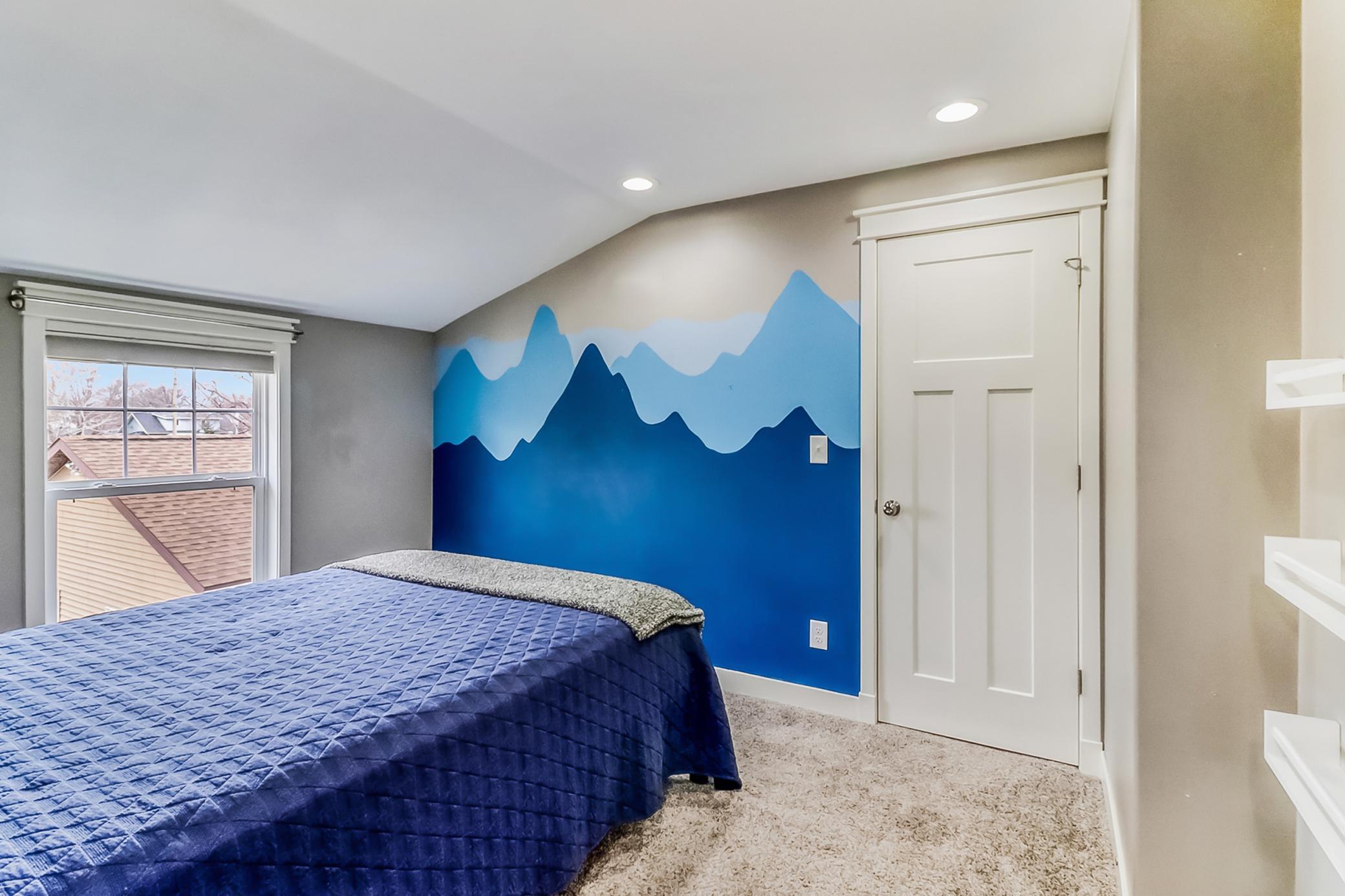 Bedroom1_1.jpg