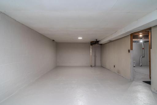 517 W 7th Street, Crookston, MN 56716