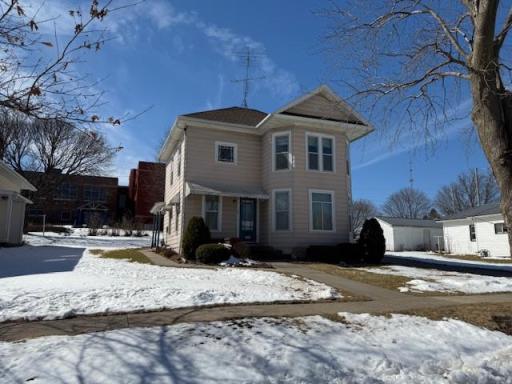 105 Oak Street S, Mabel, MN 55954