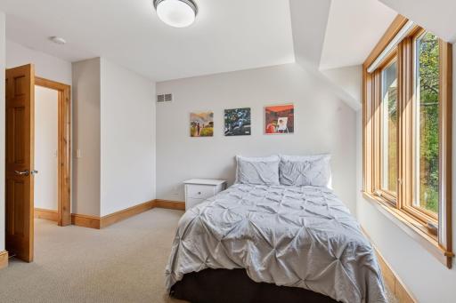 5024 Park Terrace, Minneapolis, MN 55436