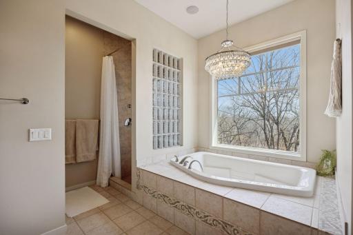 6617 Mohawk Trail, Minneapolis, MN 55439