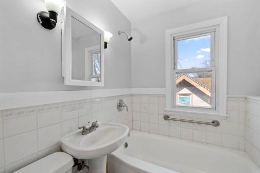 3543 Colfax Avenue N, Minneapolis, MN 55412