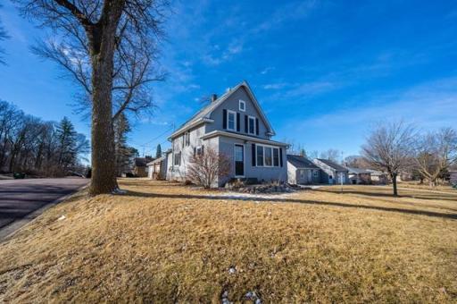 1830 11th Street E, Glencoe, MN 55336