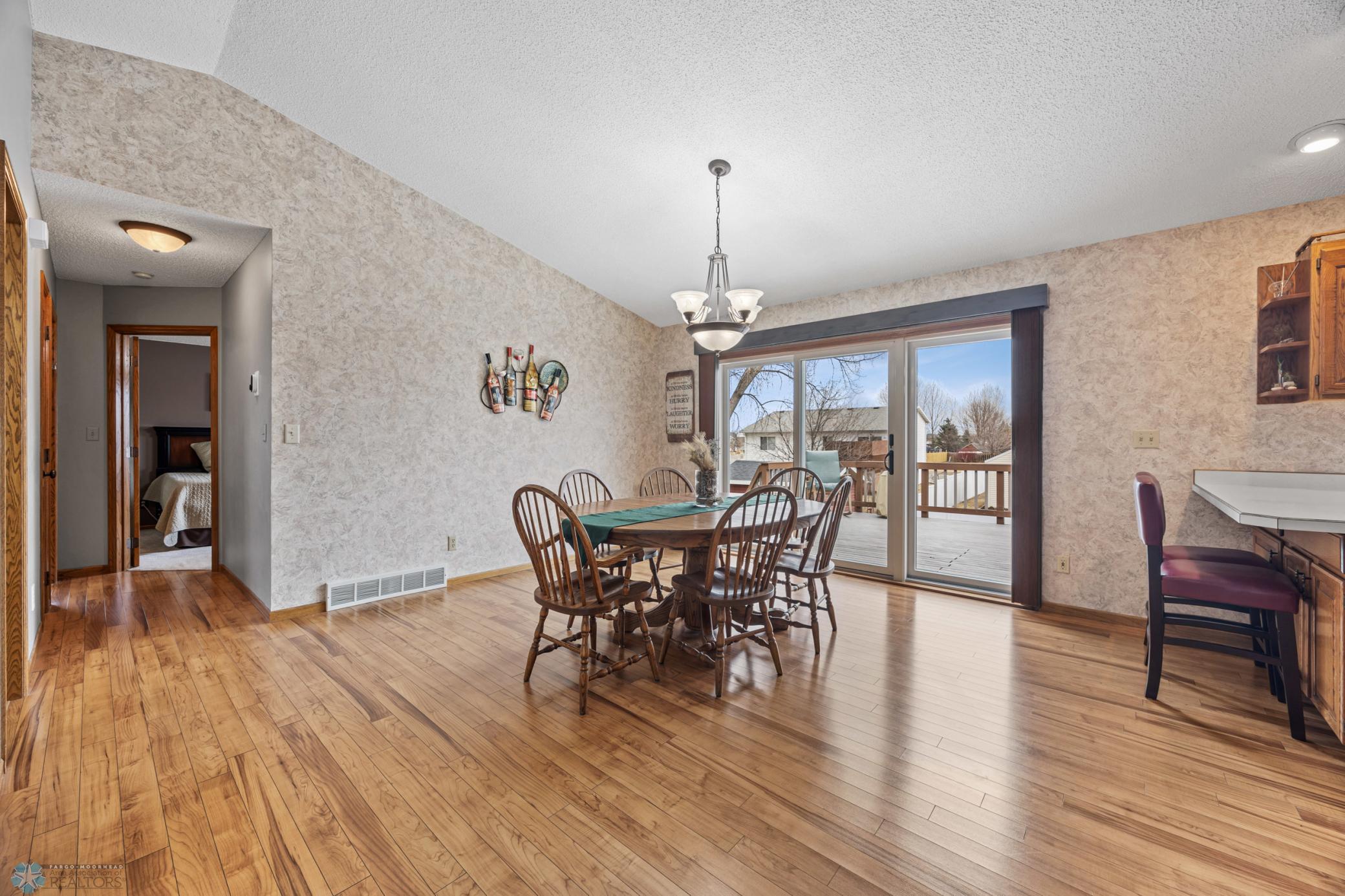 Dining Room - Plenty of room to expand the table or bring in a buffet/hutch.