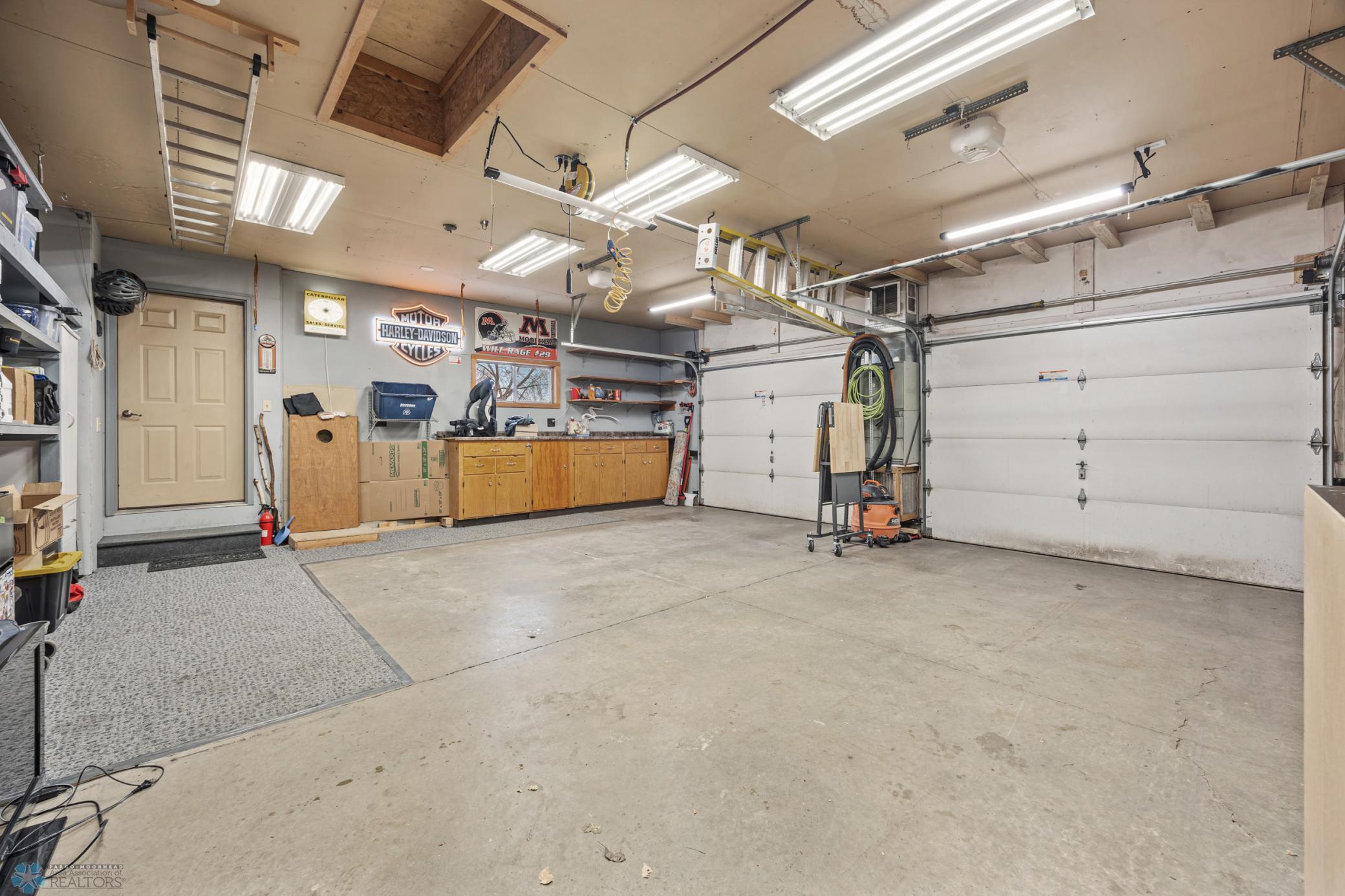 Garage - with extra overhead lighting