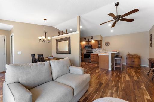 7196 Robinwood Draw, Woodbury, MN 55125