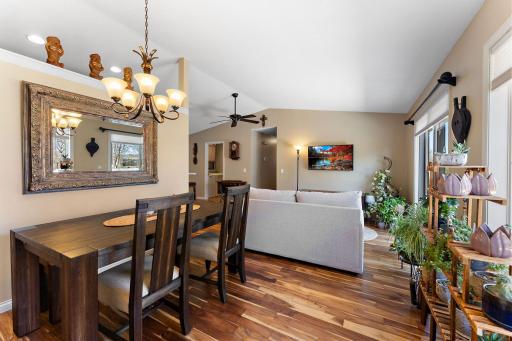 7196 Robinwood Draw, Woodbury, MN 55125