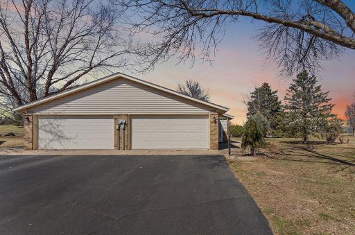 7196 Robinwood Draw, Woodbury, MN 55125