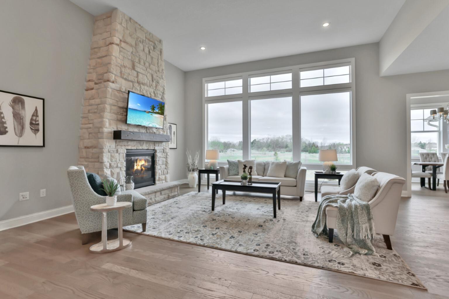Open, light and bright and expansive views