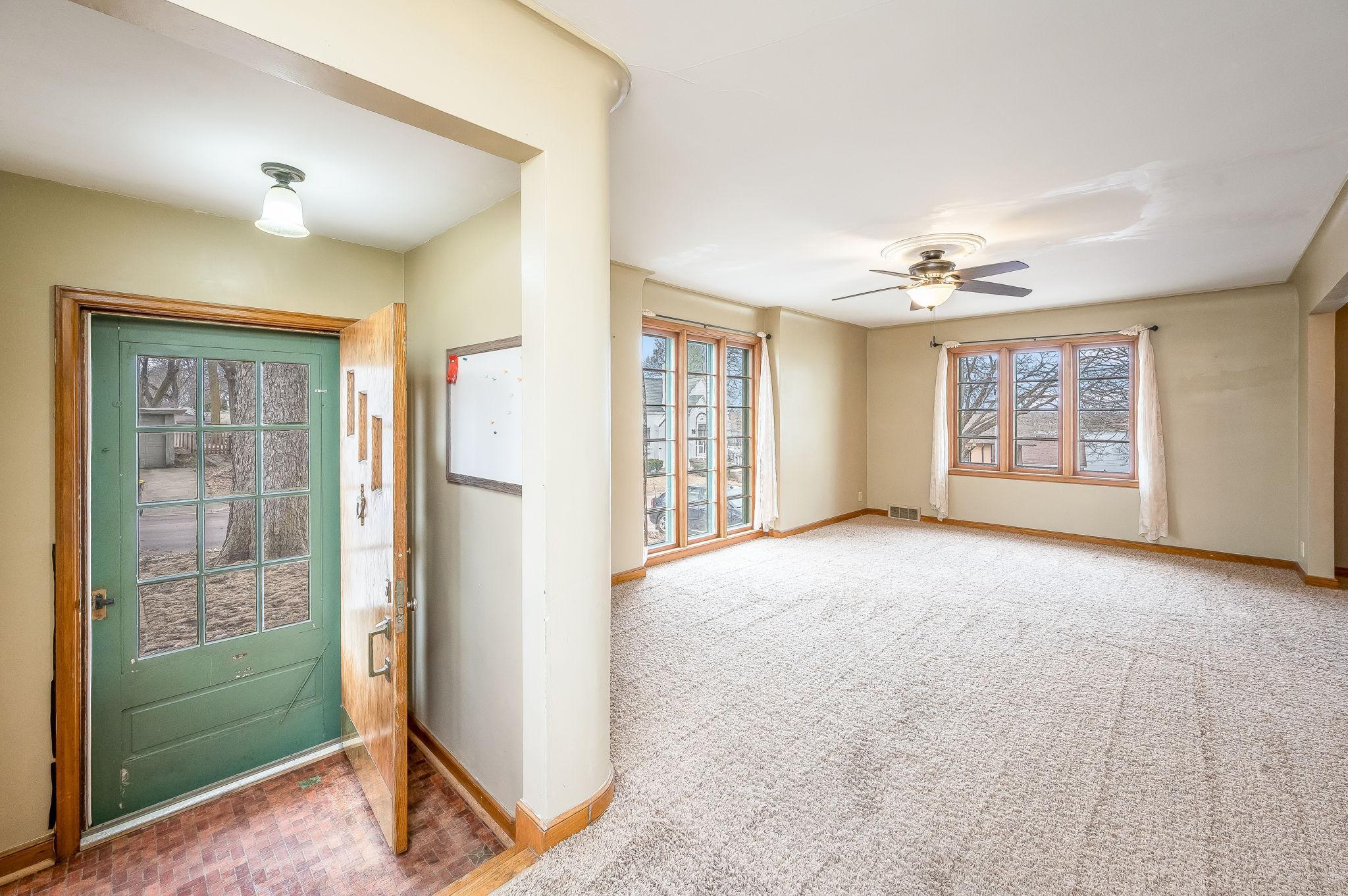 213 Sisseton Dr Fairmont MN-12.jpg