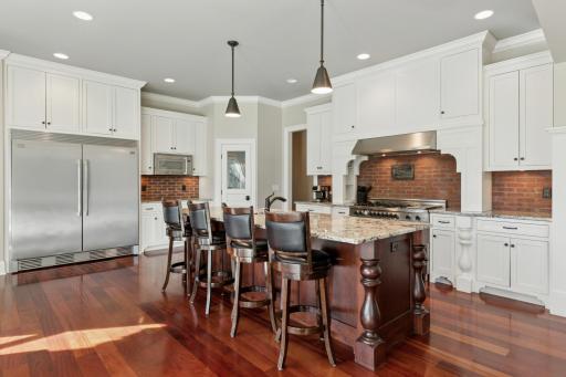 588 Woodland Drive, Saint Paul, MN 55115