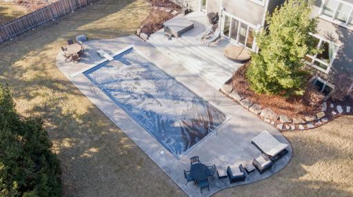 588 Woodland Drive, Saint Paul, MN 55115