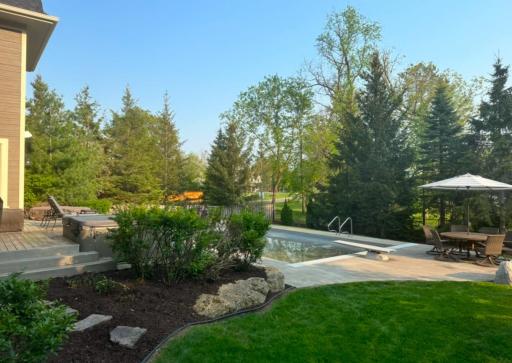 588 Woodland Drive, Saint Paul, MN 55115