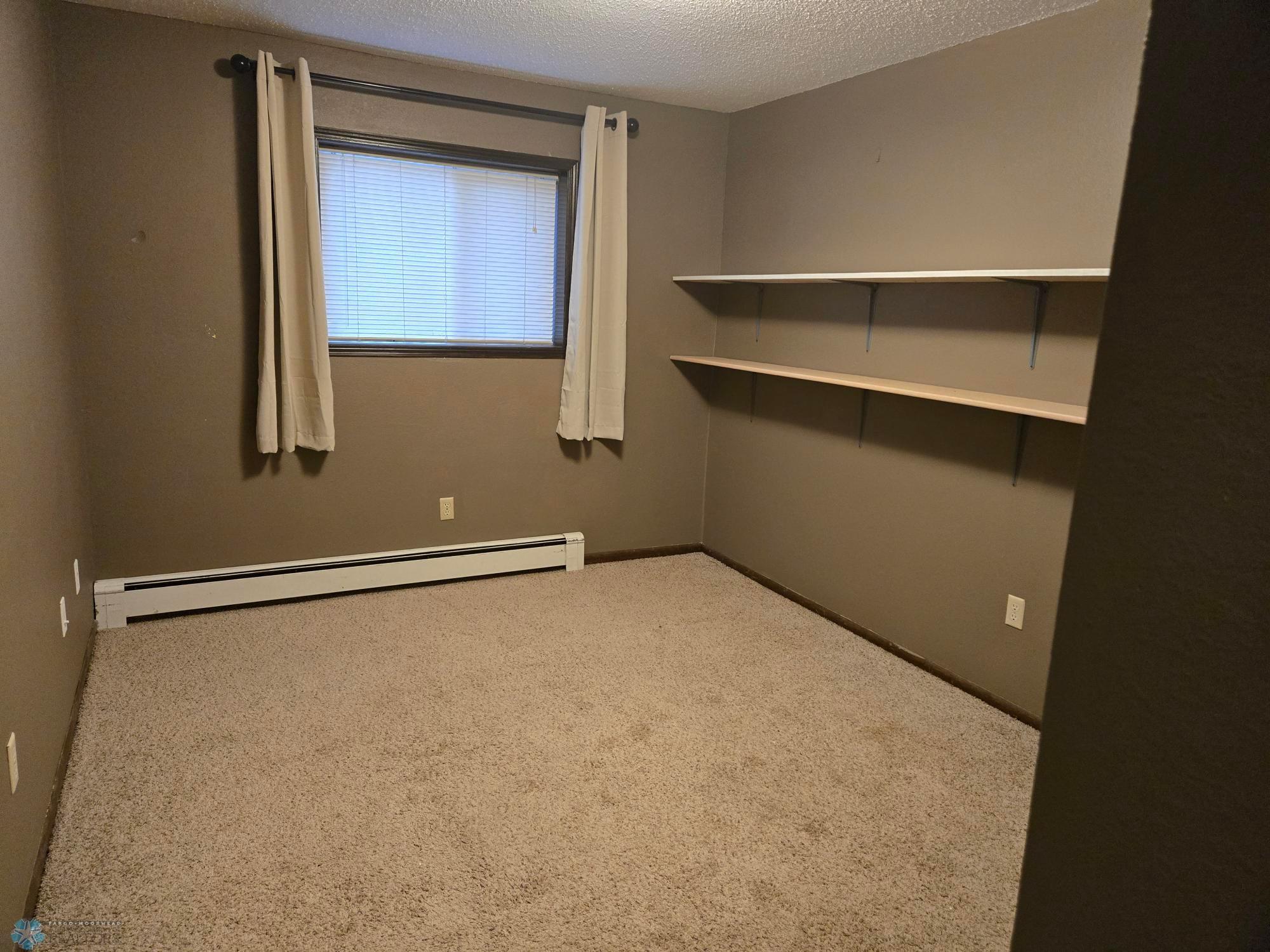 Bed 2.jpg