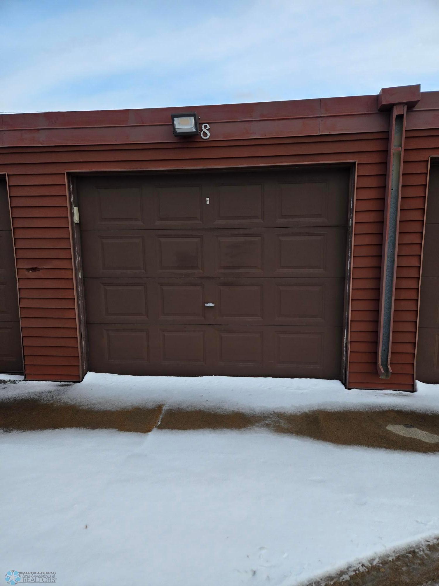 garage8.jpg