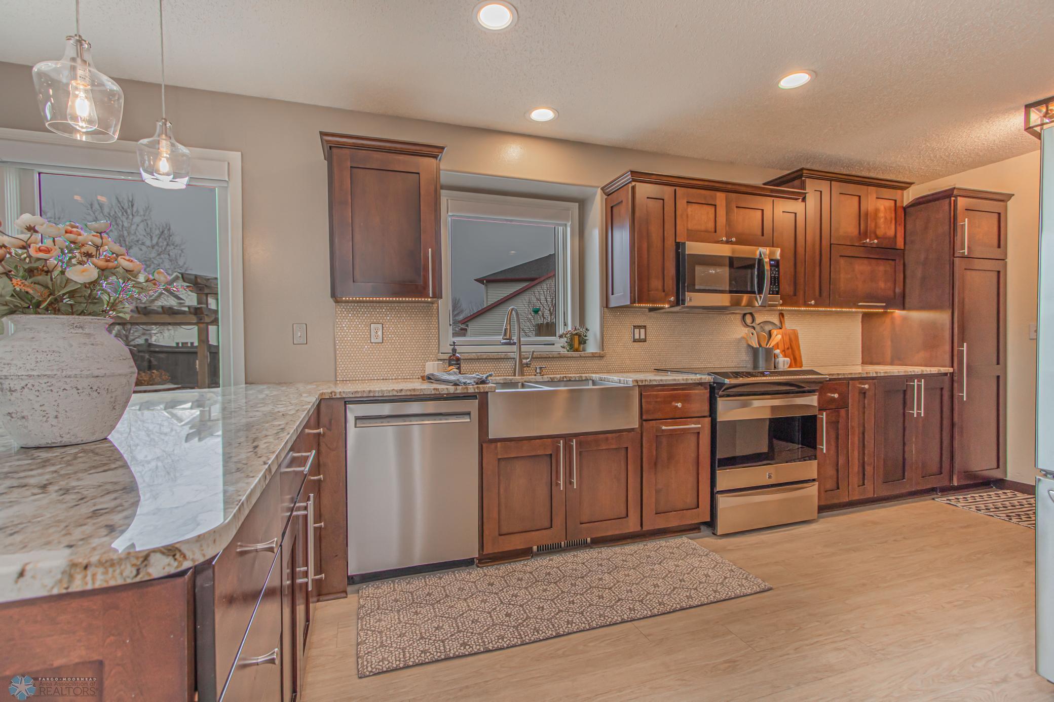 707 Lakeridge Dr, West Fargo, ND 58078-29.jpg
