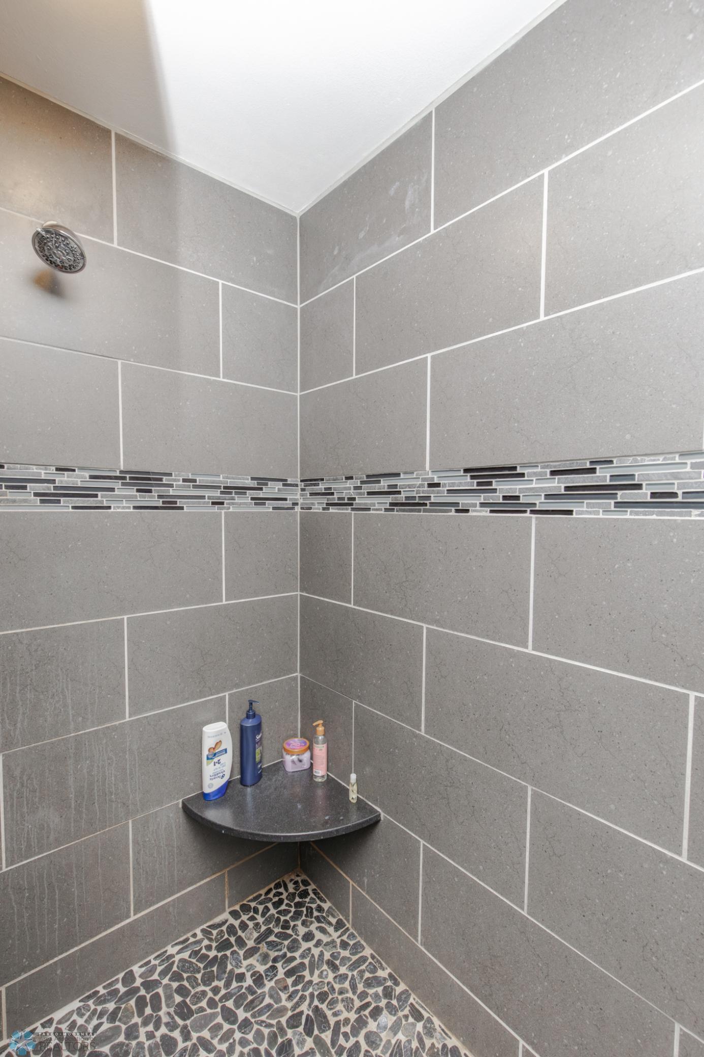 Primary Bathroom - 3/4 - Hollywood