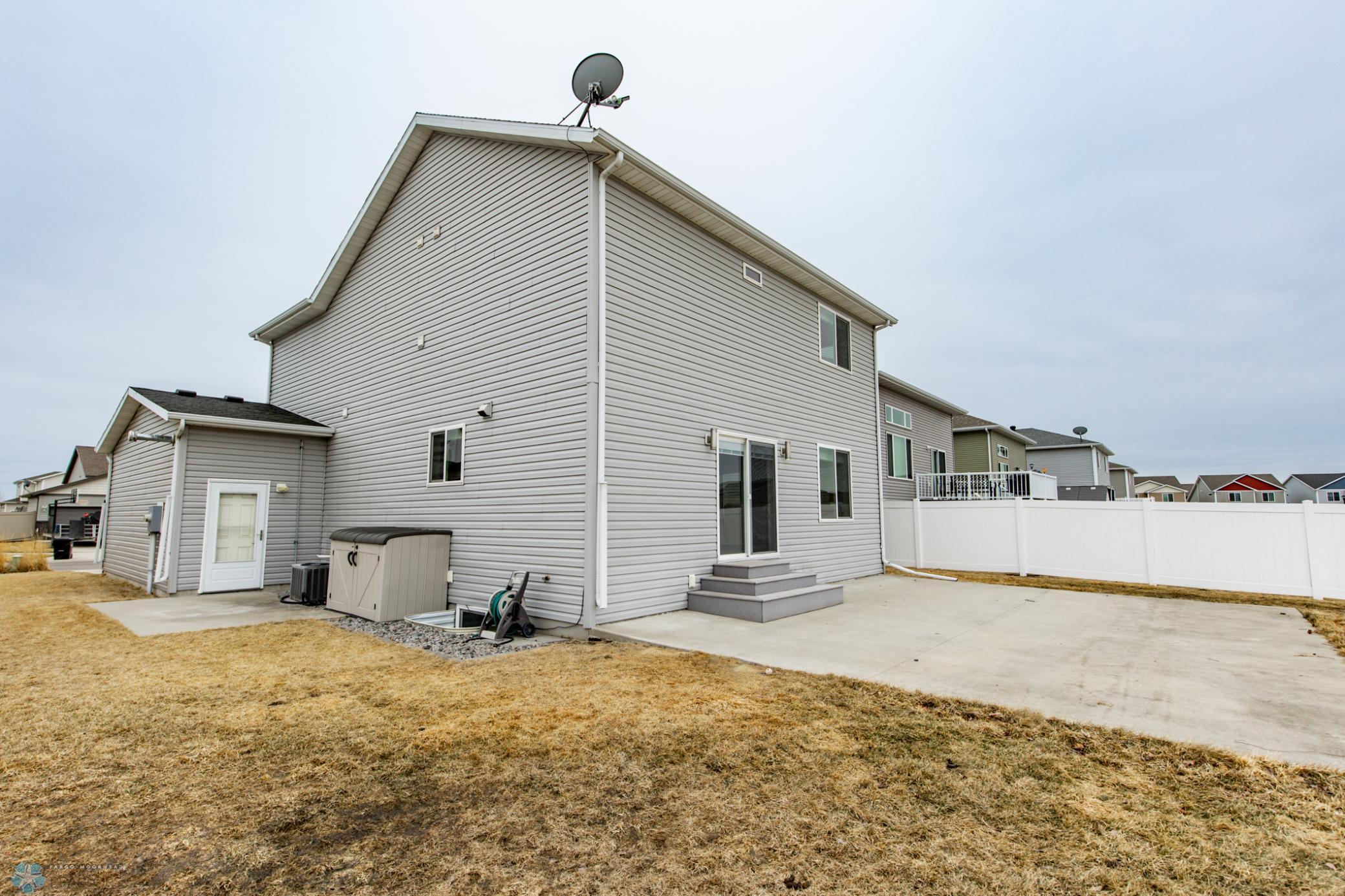 Rear/Side Exterior