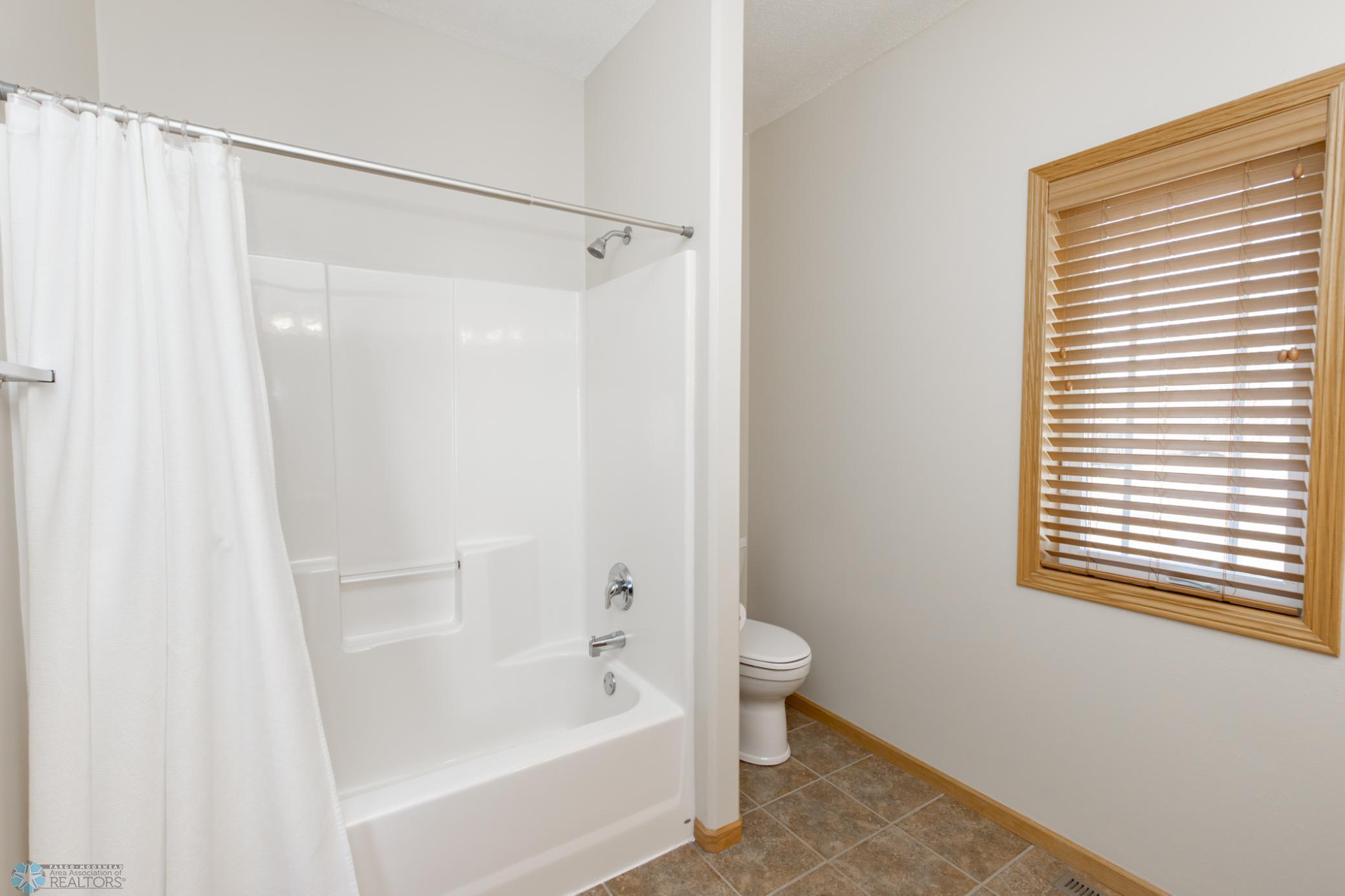 Primary Bathroom - Full