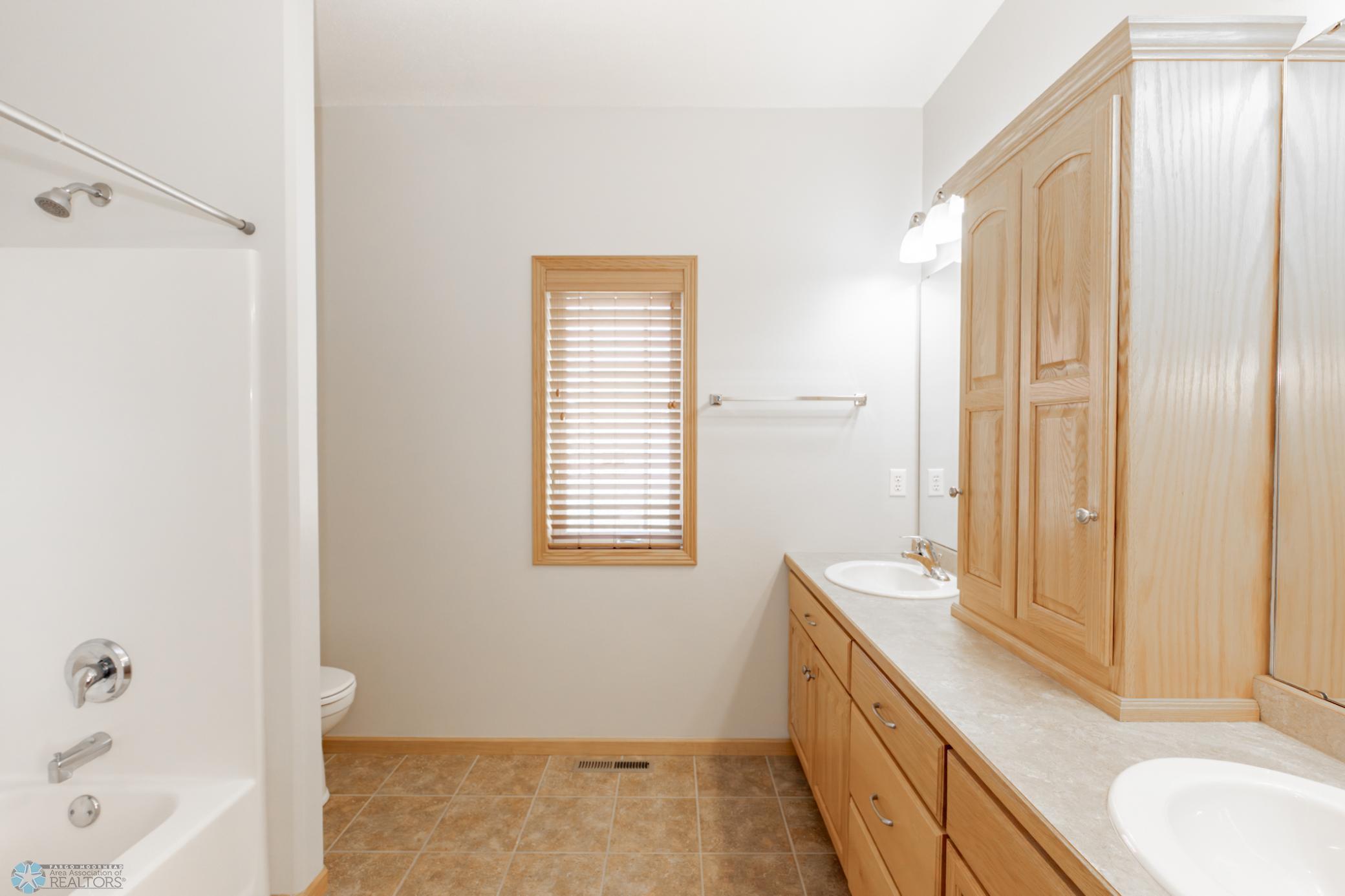 Primary Bathroom - Full