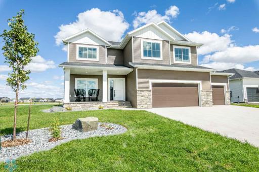 8327 59 Street S, Horace, ND 58047