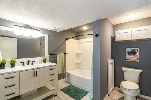 767 Lexington Parkway S, Saint Paul, MN 55116