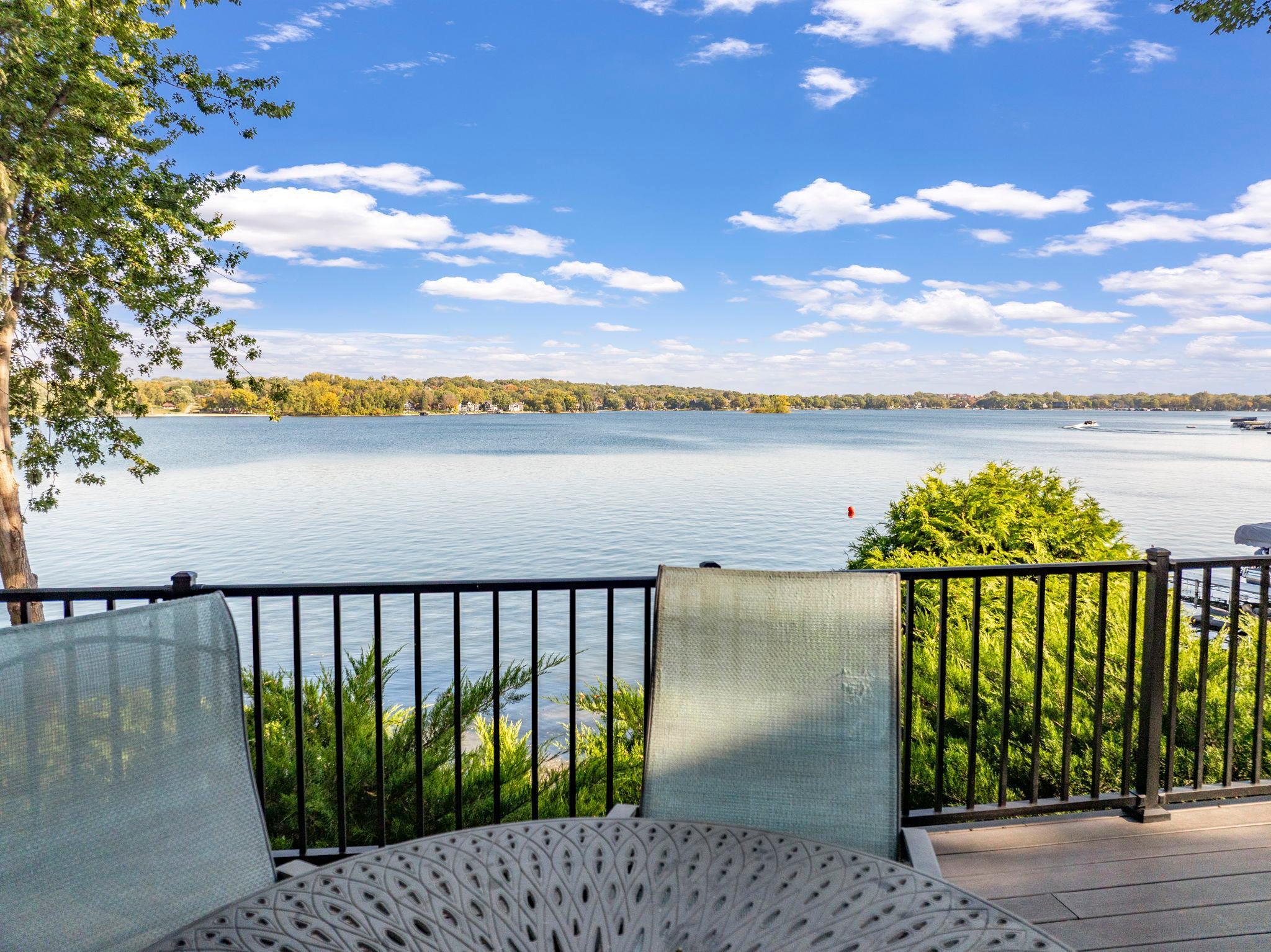 13-web-or-mls-5670 Fairlawn Shores Trail, Prior Lake-38.jpg