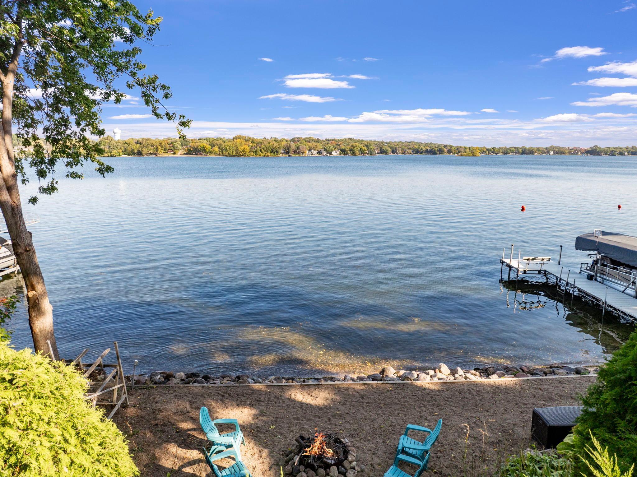 20-web-or-mls-5670 Fairlawn Shores Trail, Prior Lake-30.jpg