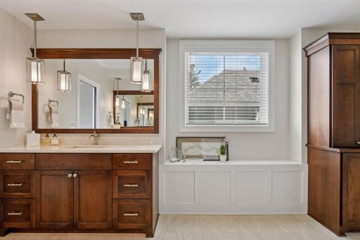 415 Indian Mound Street, 301, Wayzata, MN 55391