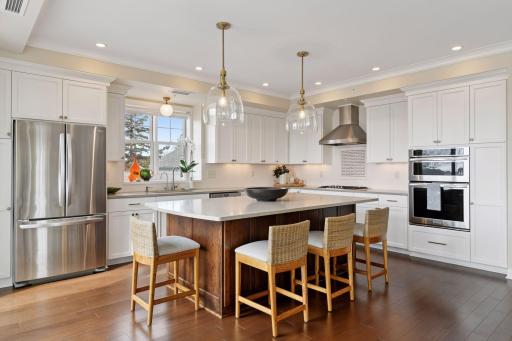 415 Indian Mound Street, 301, Wayzata, MN 55391