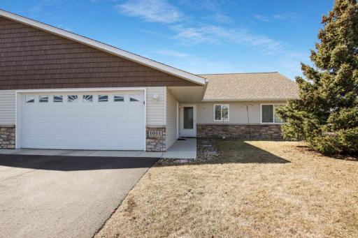 1011 W Ridge Court, 17, New Richmond, WI 54017
