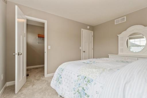 12901 Ardroe Avenue, Rosemount, MN 55068