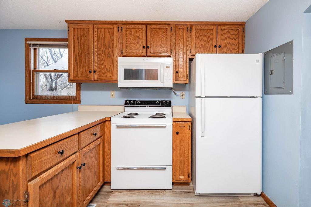 Updated Kitchen Cabinets