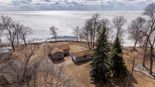 Welcome to cabin living on Hunter's Point!