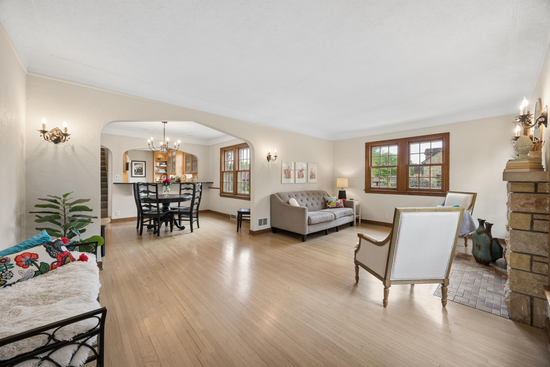 Open layout with tons of space. You'll love the entry way with plenty of room for the whole gang to arrive at the same time.