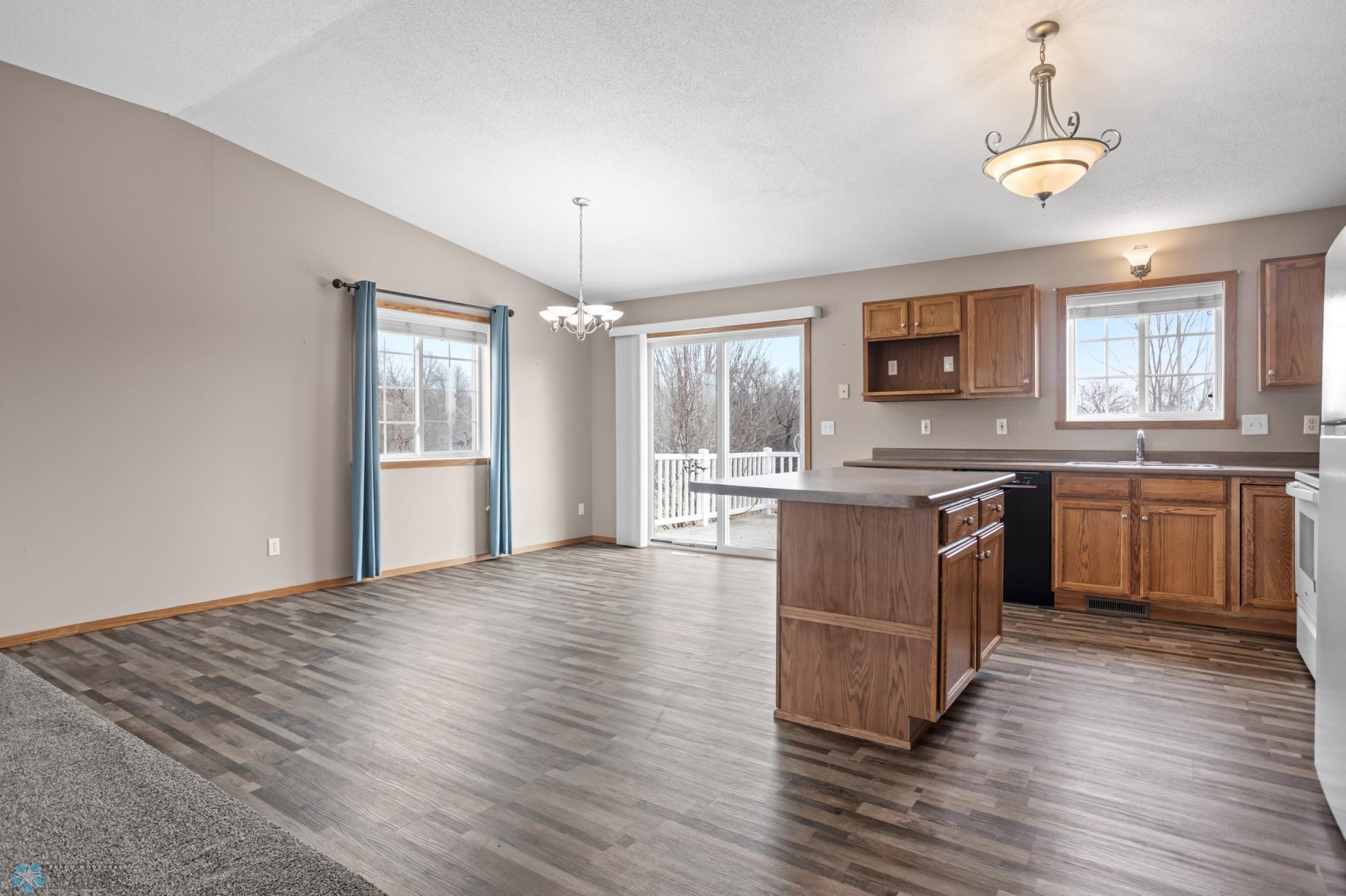 Kitchen/Dining