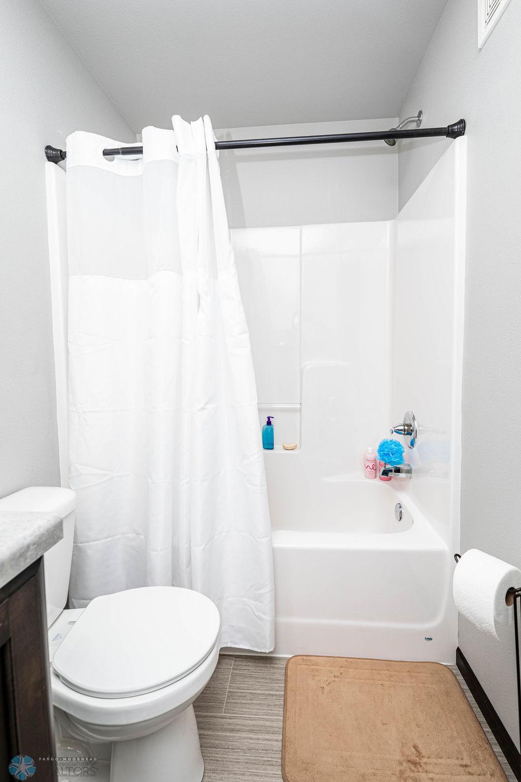 527810(16of50).jpg