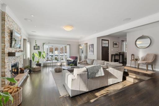 6621 Sally Lane, Edina, MN 55439