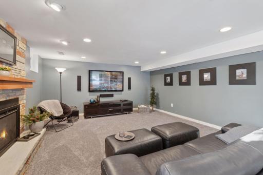 6621 Sally Lane, Edina, MN 55439