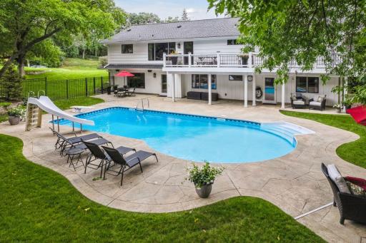 6621 Sally Lane, Edina, MN 55439