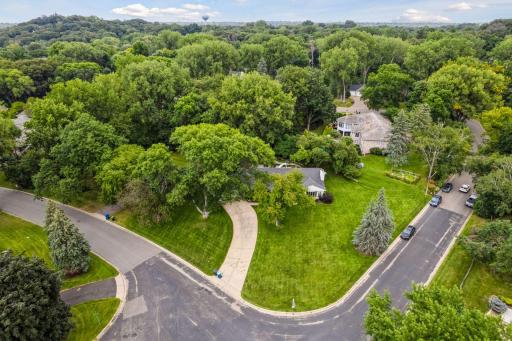 6621 Sally Lane, Edina, MN 55439