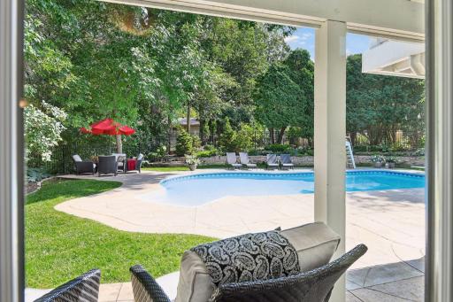 6621 Sally Lane, Edina, MN 55439