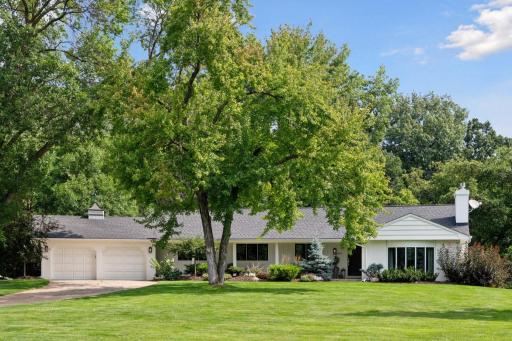 6621 Sally Lane, Edina, MN 55439