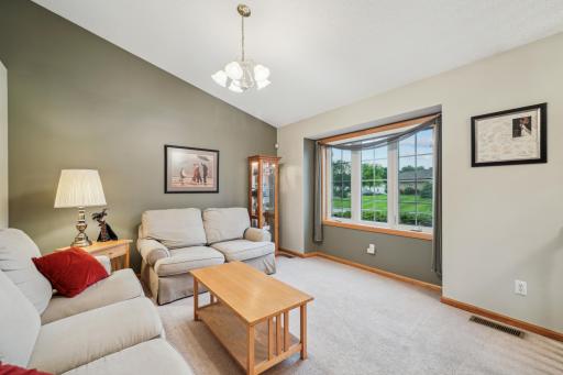 579 Maple Knoll Circle NW, Saint Michael, MN 55376