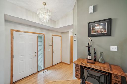579 Maple Knoll Circle NW, Saint Michael, MN 55376